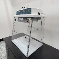 AirClean 600 PCR Workstation image 1